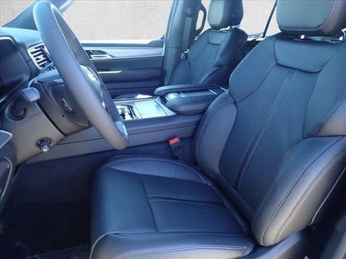 New 2026 Jeep Grand Wagoneer 4WD image 12