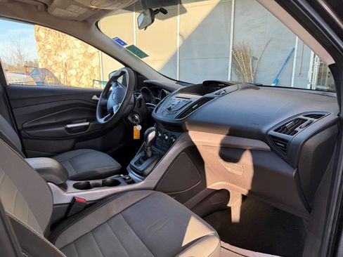 Used 2015 Ford Escape SE image 11
