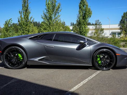 Used 2017 Lamborghini Huracan LP 580-2 RWD image 9