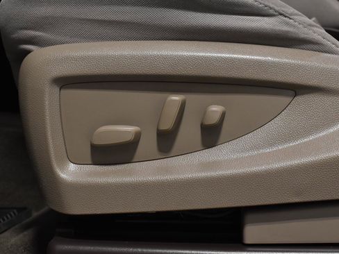 Used 2018 Chevrolet Silverado 1500 LT w/ All Star Edition image 4