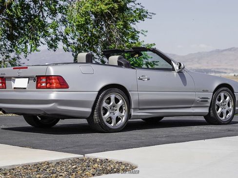 Used 2002 Mercedes-Benz SL 500 image 8