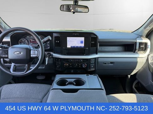 Certified 2025 Ford F250 XL w/ STX Appearance Package AWD/4WD image 10