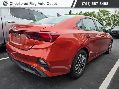 Used 2022 Kia Forte LXS FWD image 6
