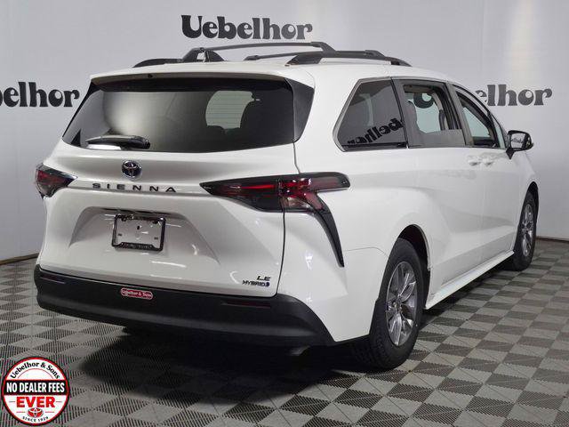 Certified 2023 Toyota Sienna LE FWD image 7