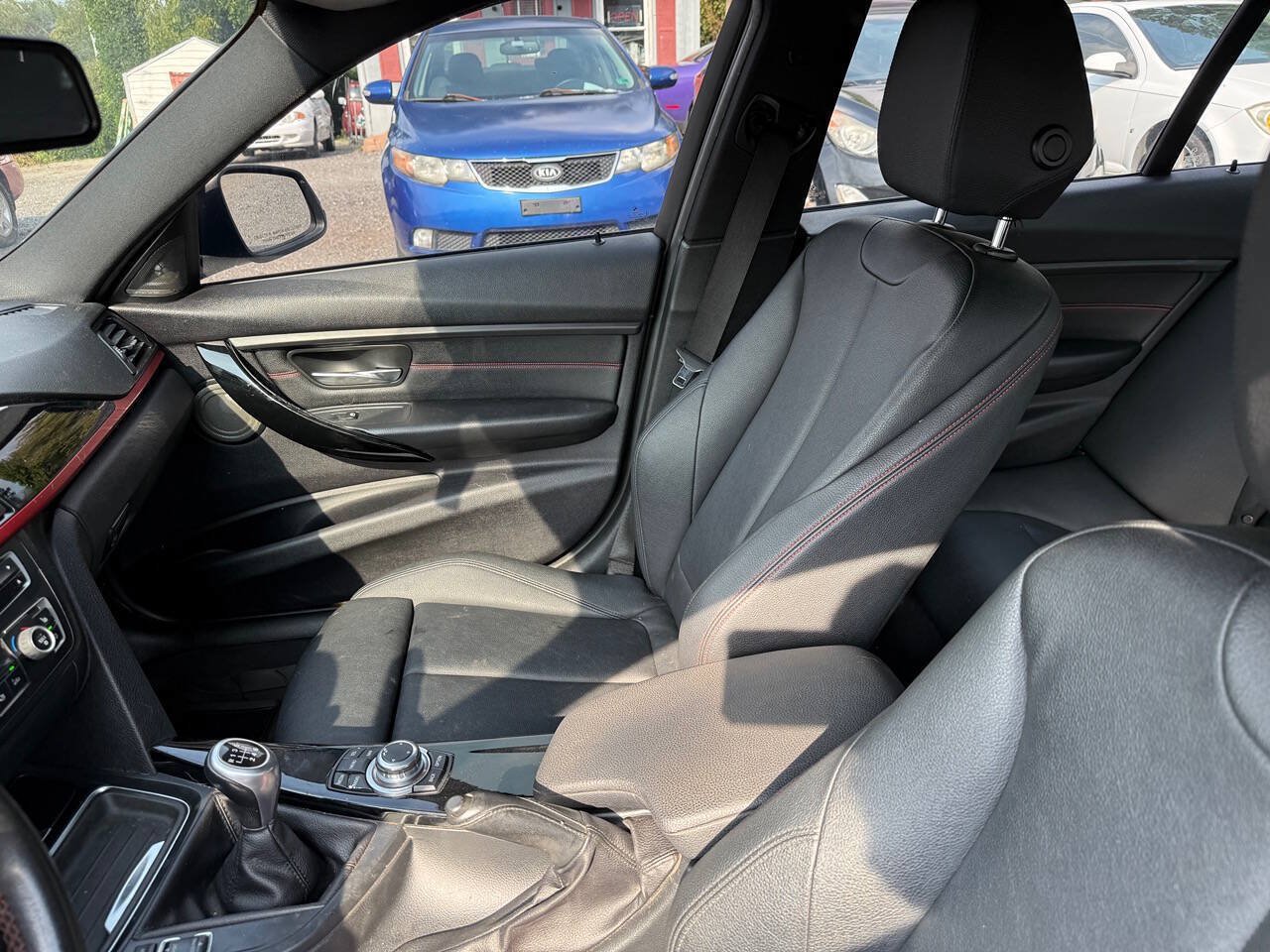 Used 2012 BMW 328i Sedan RWD image 22