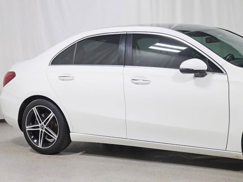 Used 2019 Mercedes-Benz A 220 image 2