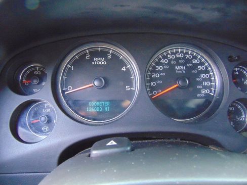 Used 2008 Chevrolet Silverado 2500 LTZ w/ Safety Package AWD/4WD image 22