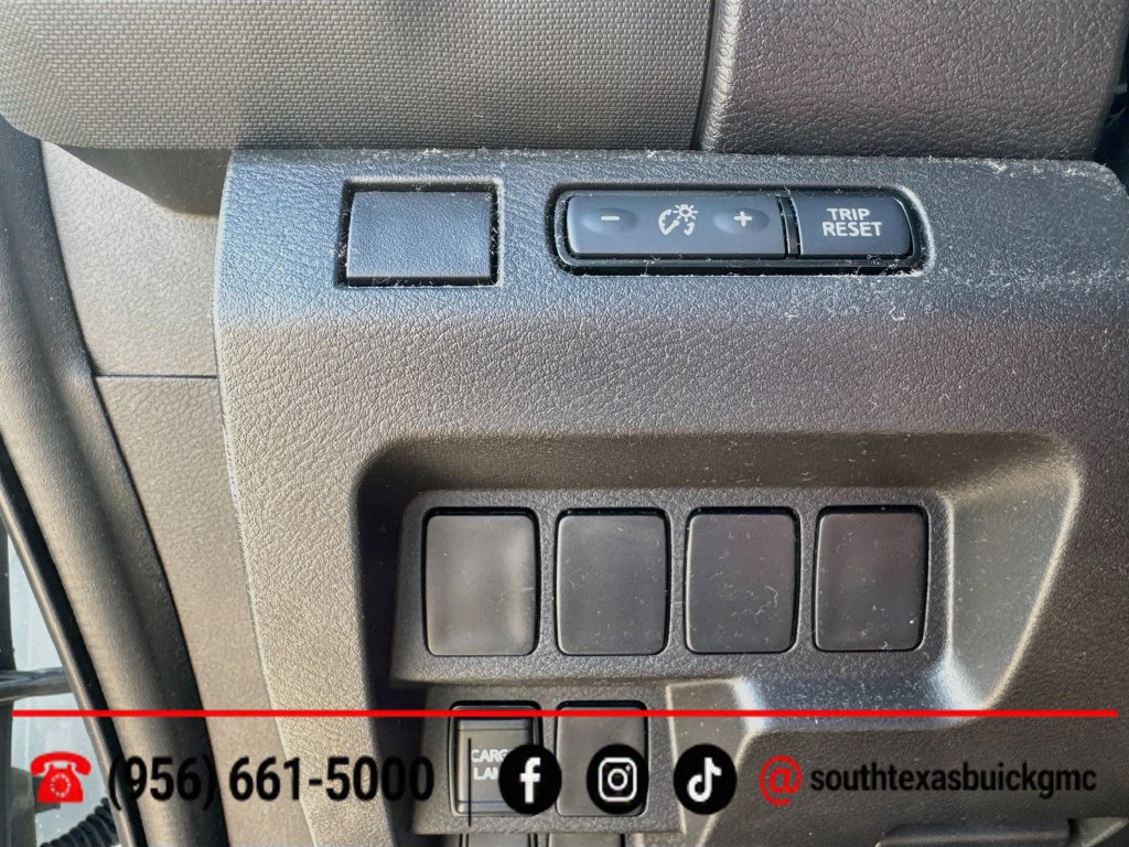 Used 2024 Nissan Frontier SV RWD image 20