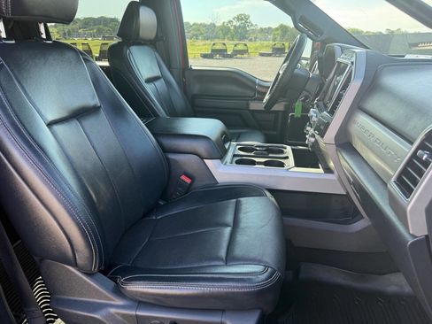 Used 2022 Ford F450 Lariat w/ Lariat Value Package AWD/4WD image 37