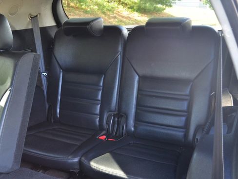 Used 2017 Kia Sorento SX image 26