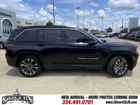 Used 2024 Jeep Grand Cherokee Overland w/ Adv Protech Group III AWD/4WD image 43