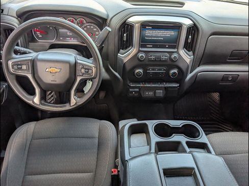 Used 2020 Chevrolet Silverado 1500 LT w/ Z71 Off-Road Package image 10