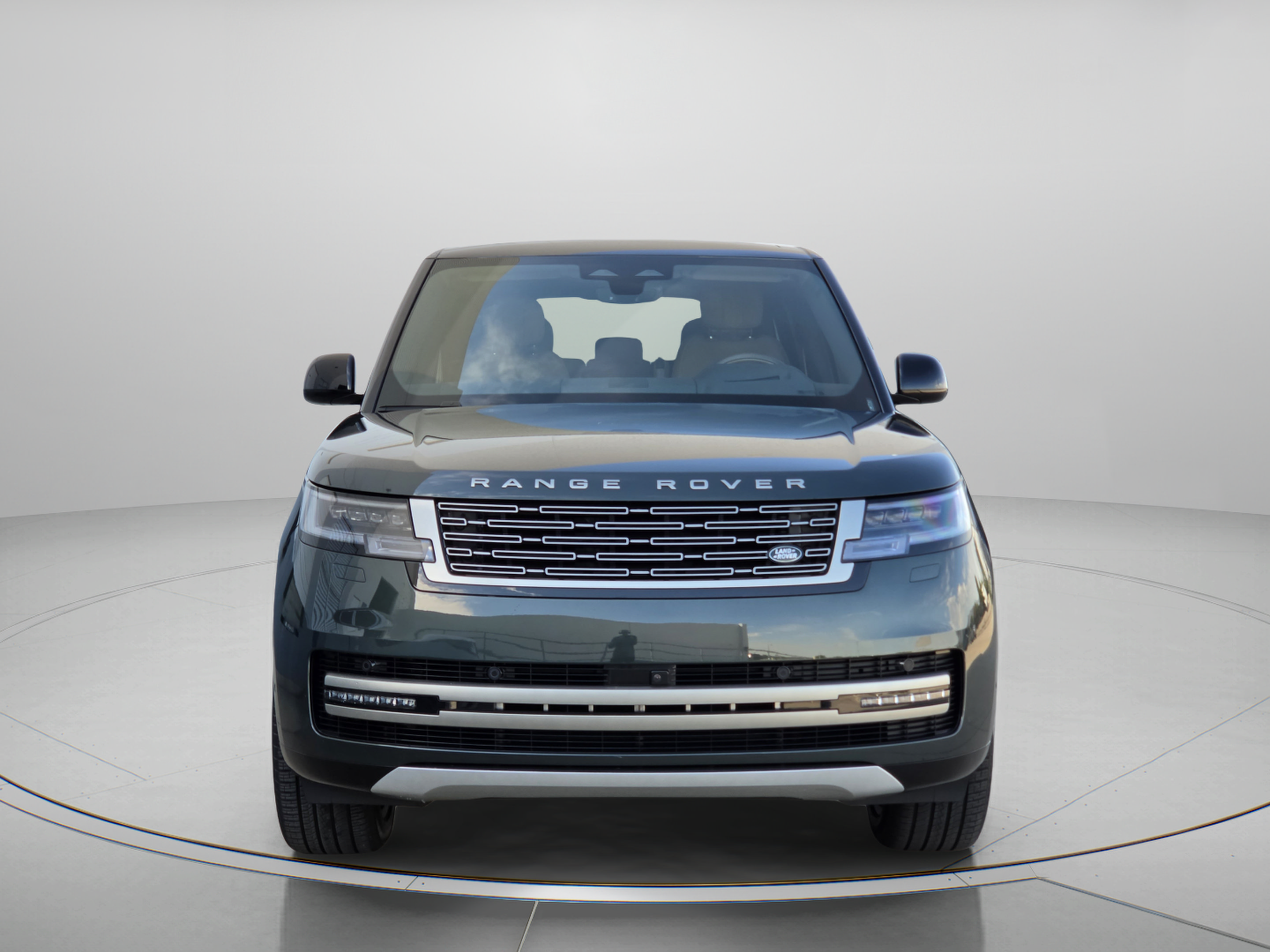 New 2026 Land Rover Range Rover Long Wheelbase SE AWD/4WD image 6