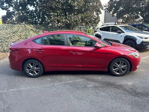 Used 2017 Hyundai Elantra SE FWD image 15