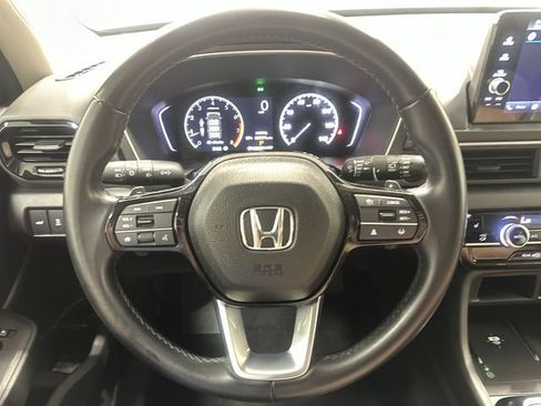 Used 2025 Honda Pilot EX-L image 14