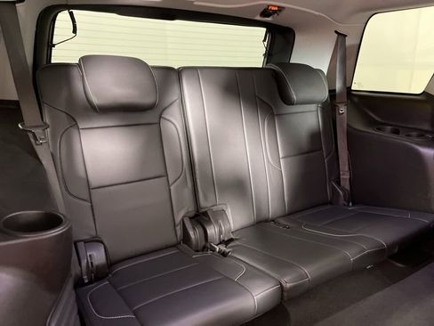 Used 2019 Chevrolet Tahoe LT image 9