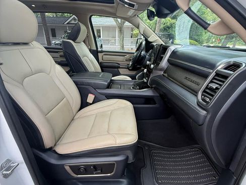 Used 2019 RAM 1500 Limited AWD/4WD image 13