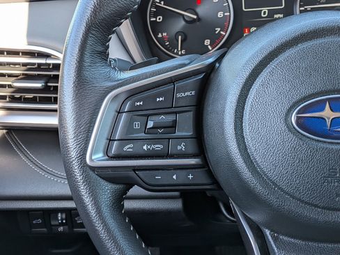 Certified 2025 Subaru Outback Limited image 15