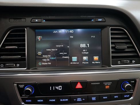 Used 2017 Hyundai Sonata Limited w/ Ultimate Package 04 FWD image 38
