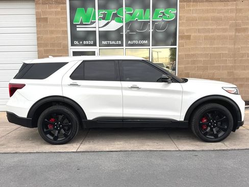Used 2022 Ford Explorer ST w/ Equipment Group 401A AWD/4WD image 7