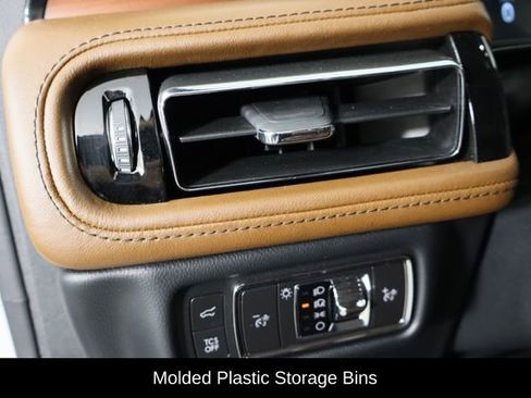 Used 2022 Lincoln Nautilus Reserve w/ Equipment Group 201A image 24