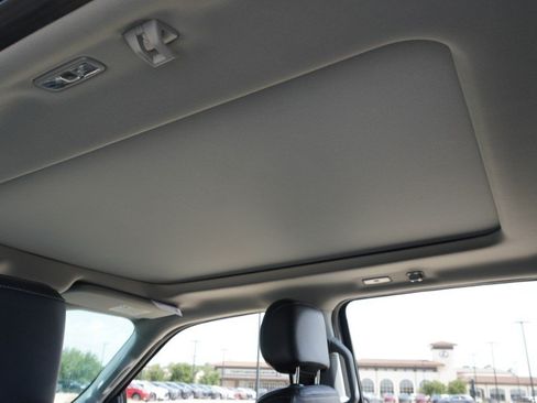 Used 2021 Ford F150 Lariat w/ Equipment Group 502A High AWD/4WD image 35
