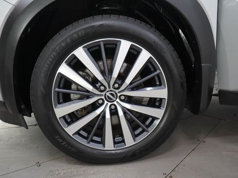 Used 2022 Nissan Pathfinder Platinum w/ Cargo Package AWD/4WD image 33