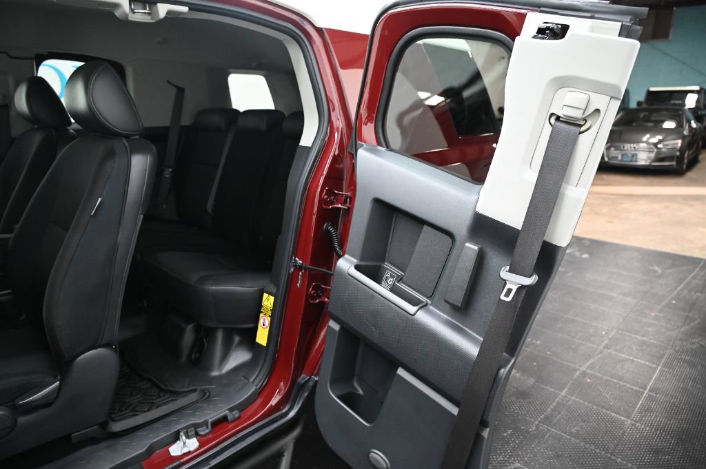 Used 2008 Toyota FJ Cruiser 4WD image 31