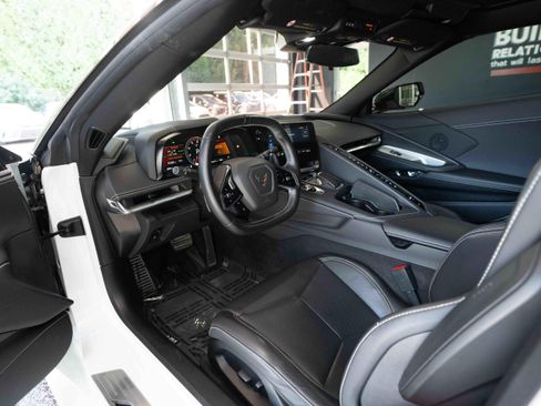 Used 2023 Chevrolet Corvette Stingray Coupe w/ 1LT RWD image 8