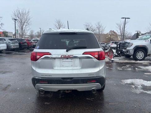 Used 2019 GMC Acadia SLT image 6