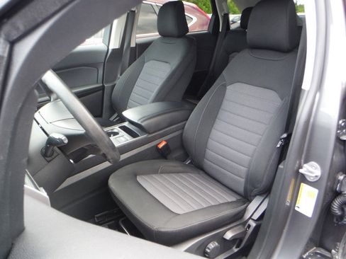 Used 2024 Ford Edge SE AWD/4WD image 11