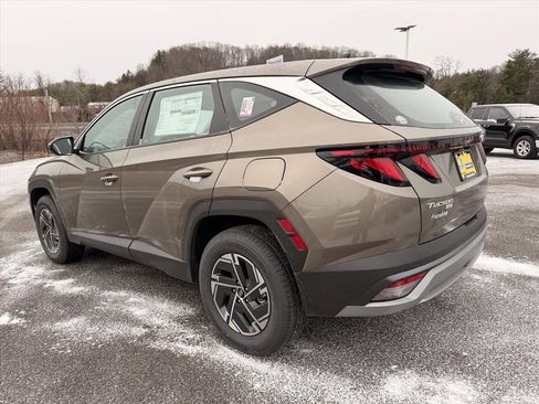 New 2026 Hyundai Tucson Blue SE image 4