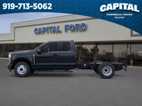 New 2026 Ford F350 XL image 3