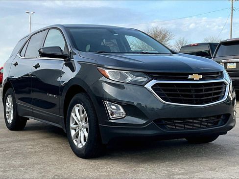 Used 2018 Chevrolet Equinox LT image 1