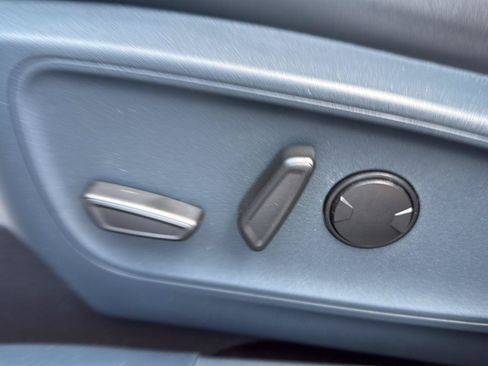 Used 2024 Ford Maverick Lariat w/ Black Appearance Package FWD image 5