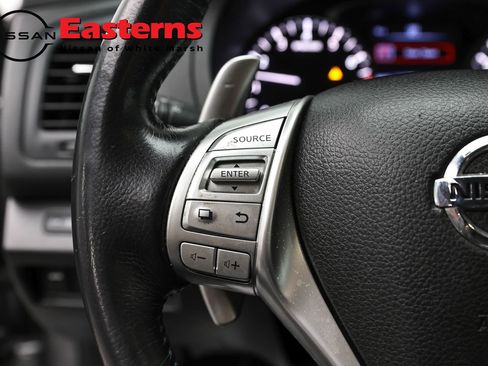 Used 2018 Nissan Altima 2.5 SR w/ SR Midnight Edition image 15