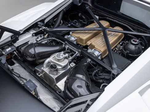 Used 2022 Lamborghini Huracan STO image 40