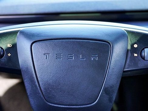 Used 2025 Tesla Model 3 Long Range image 36