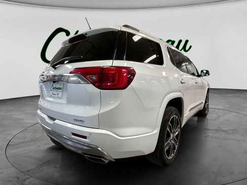 Used 2017 GMC Acadia Denali w/ Technology Package AWD/4WD image 5
