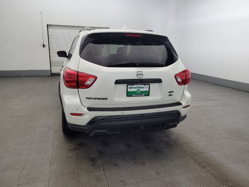 Used 2019 Nissan Pathfinder SL AWD/4WD image 6