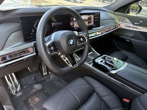 Used 2023 BMW i7 xDrive60 AWD/4WD image 20