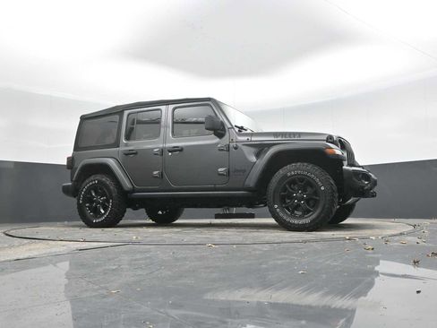 Used 2021 Jeep Wrangler Unlimited Willys image 39