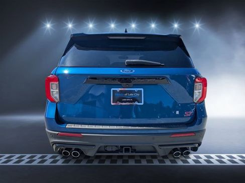 Used 2023 Ford Explorer ST RWD image 4