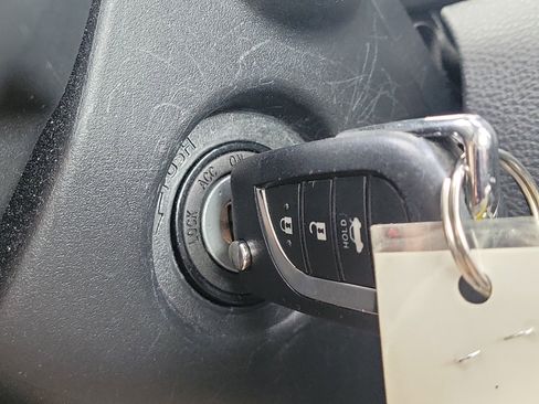 Used 2024 Toyota Corolla LE image 31