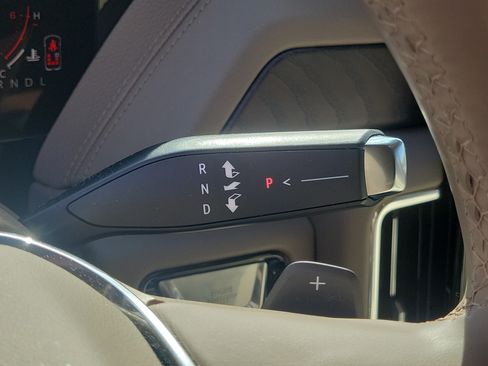 Used 2025 GMC Yukon XL Denali w/ Sun & Power Step Package AWD/4WD image 29
