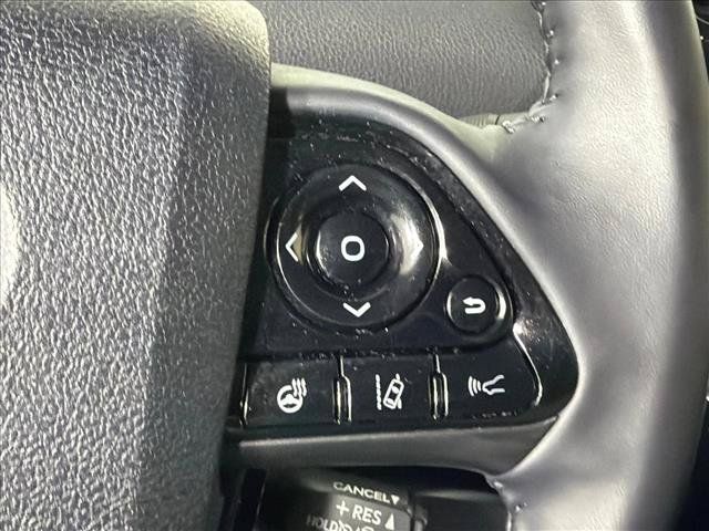 Used 2022 Toyota Prius XLE FWD image 25