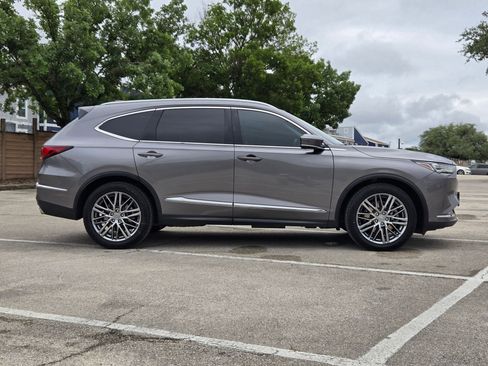 Certified 2022 Acura MDX SH-AWD w/ Advance Package image 3