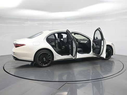 Used 2023 Mercedes-Benz S 500 S 500 image 3