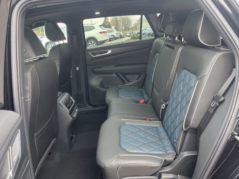 New 2026 Volkswagen Atlas Cross Sport SEL Premium R-Line AWD/4WD image 25