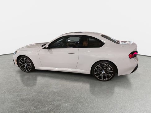 Used 2023 BMW 230i xDrive Coupe w/ Premium Package image 8